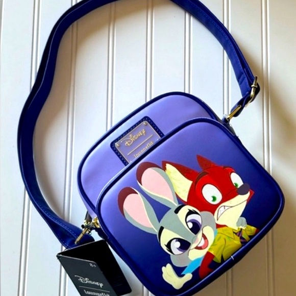 Disney Loungefly Zootopia Nick Wilde Judy Hopps Purple Medium Crossbody Bag Rare - Picture 3 of 5